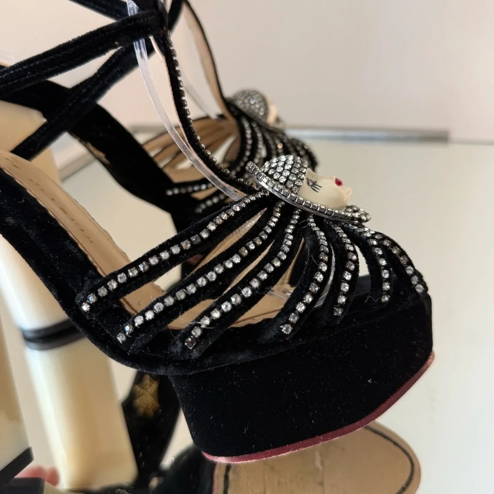 Charlotte Olympia Black Platform T-Strap Sandals with Ivory Block Heel 37